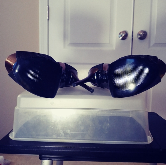 Bakers Women's Bronze Heels - Picture 14 of 16